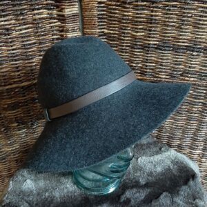 J. CREW 100% Wool Felt Hat S/M/ Gray Wide Brim Floppy Boho Fedora Western Cowboy